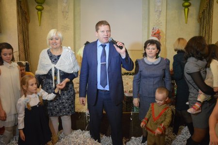 Новогодний утренник для детей с особыми потребностями при поддержке Г.Н. Цыпкалова Новогодний утренник для детей с особыми потребностями при поддержке Г.Н. Цыпкалова